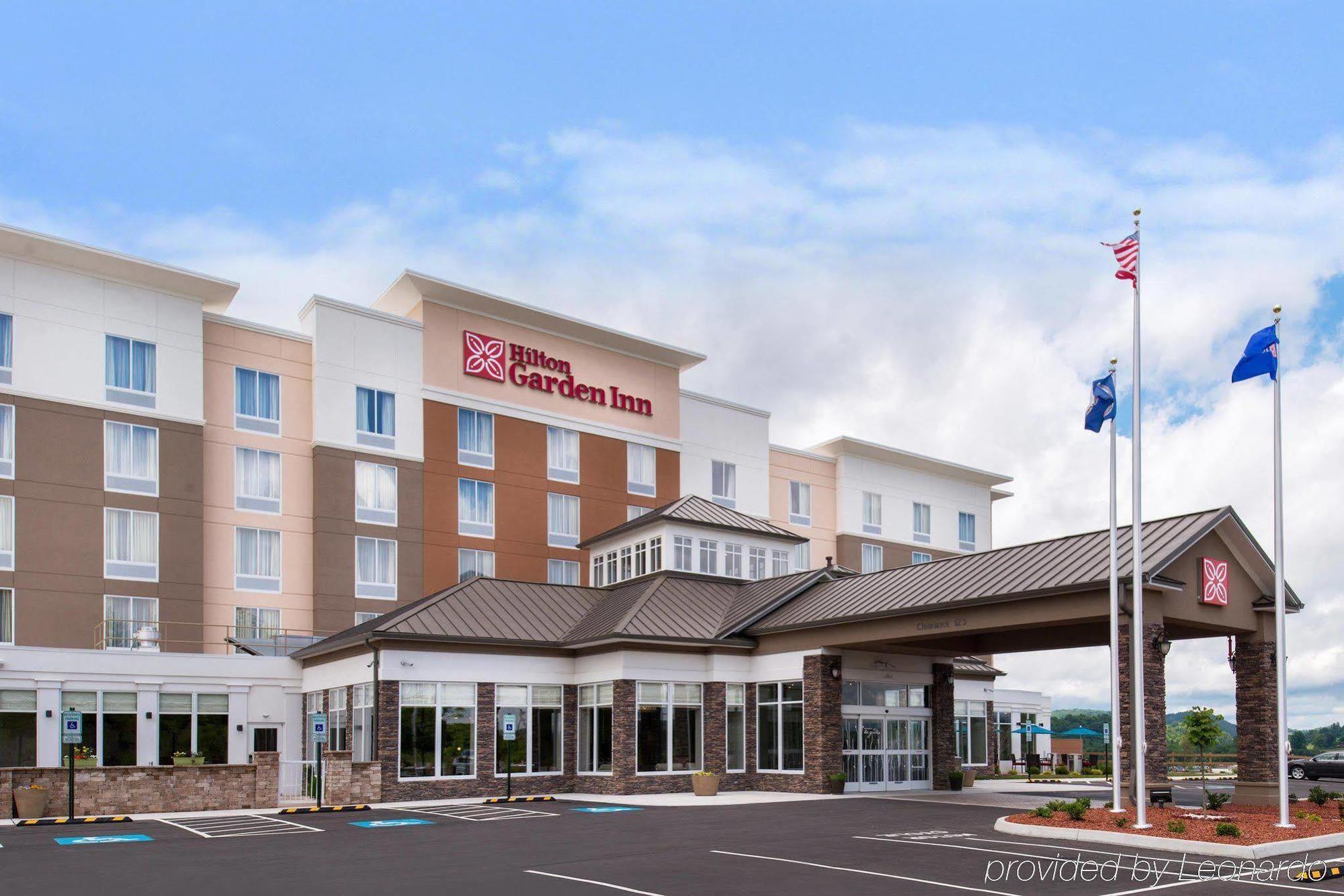 Hilton Garden Inn Bristol Exterior photo